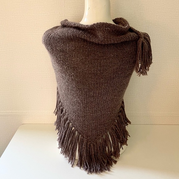 Hand Knit Shawl, Dusty Icy Plum, Fringe Trim, Versatile - Picture 10 of 10